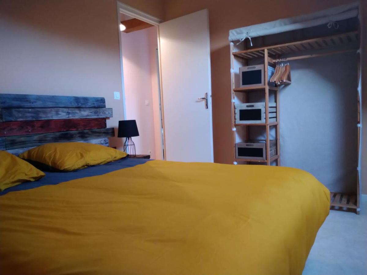 Les Gites De La Musardiere Meusnes Eksteriør billede